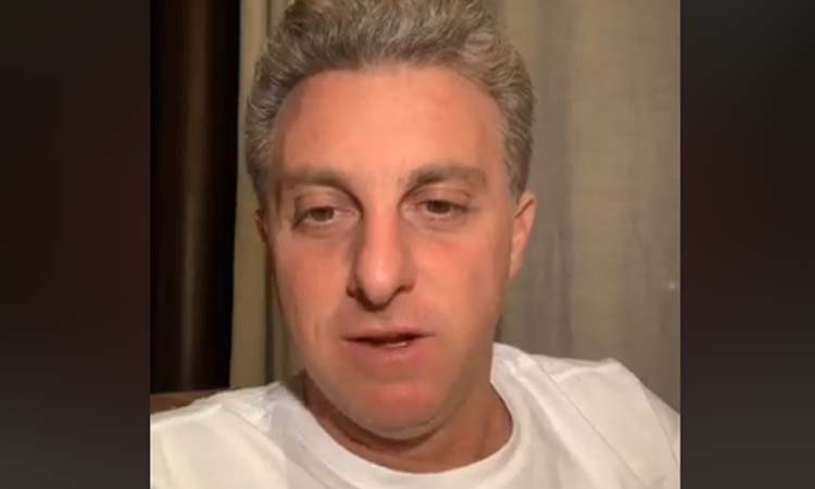 Depois de ser acusado de machista, Luciano Huck pede desculpas