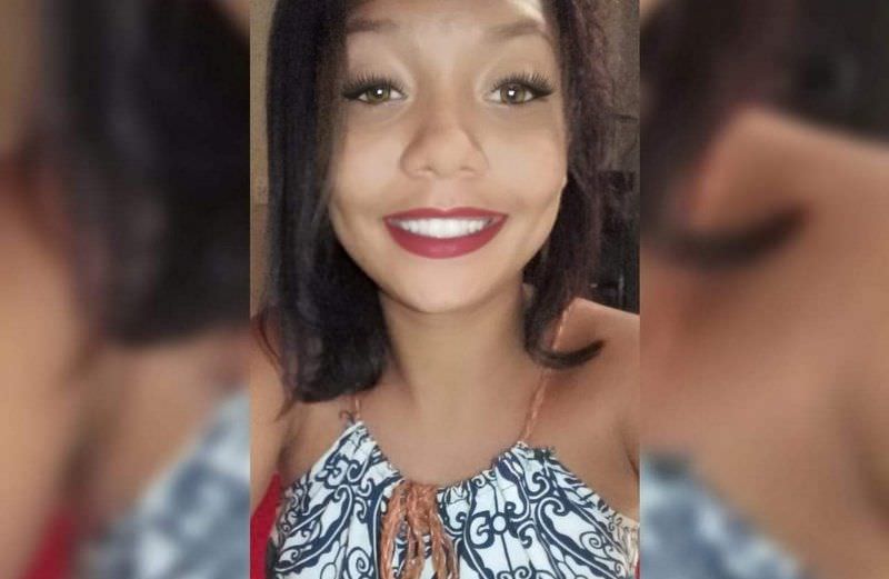 Mulher mata adolescente de 15 anos a facadas durante churrasco