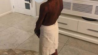 Mãe fantasia filho de escravo acorrentado e gera revolta na web