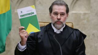 Toffoli mantém suspensão de entrevistas de Lula na prisão