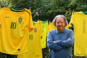 Aldyr Garcia Schlee, criador da camisa verde e amarela da seleção brasileira nos anos 50. Foto: Paulo Rossi/Folhapress, ESPORTE.