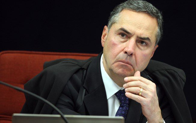 Ministro Barroso assume o TSE em maio e vai avaliar pandemia nas eleições