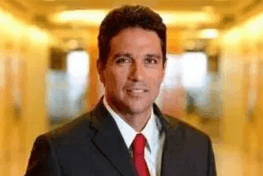 Bolsonaro escolhe diretor do Santander para comandar o Banco Central
