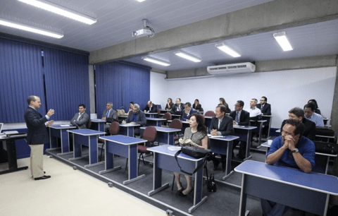 Parceria entre Ciesa e Unifor traz a Manaus doutorado em Administração