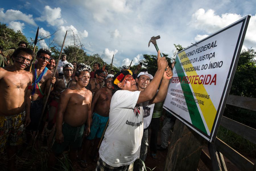Justiça determina que Funai reabra postos de vigilância em terras Yanomami