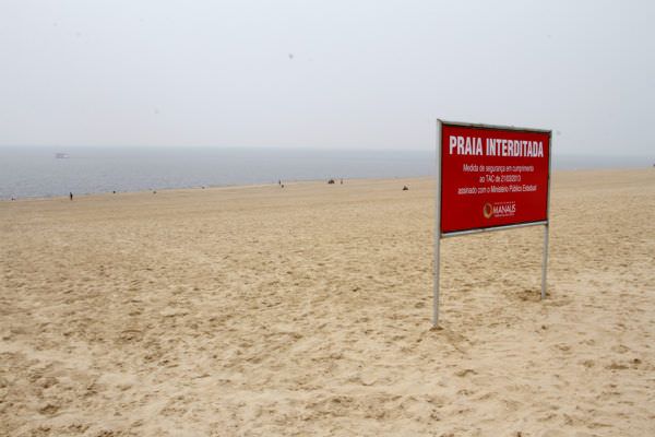 Prefeitura analisa necessidade de interdição da praia da Ponta Negra