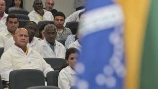 Telegramas detalham 'drible' no Congresso para garantir o Mais Médicos