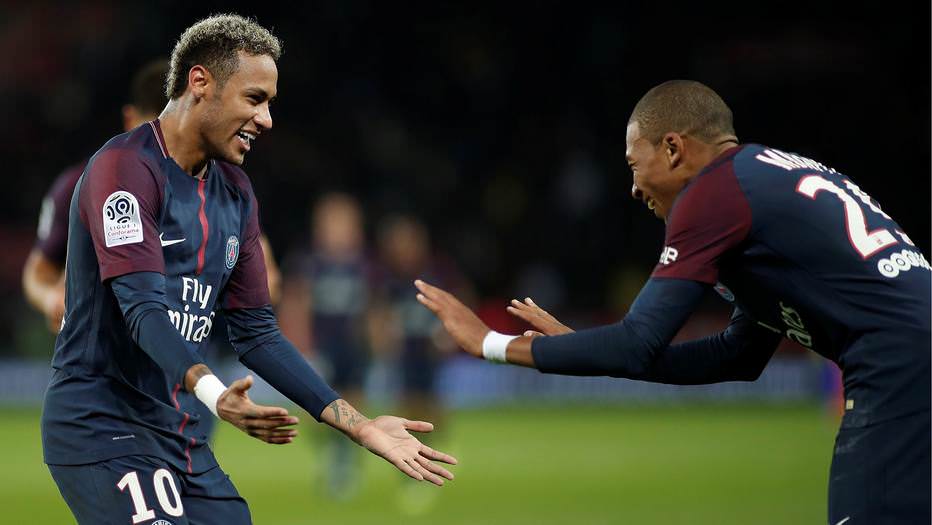 Tuchel diz que Neymar e Mbappé vão encarar Liverpool