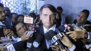 Primeira coletiva de imprensa de Bolsonaro veta Folha, Estadão e O Globo