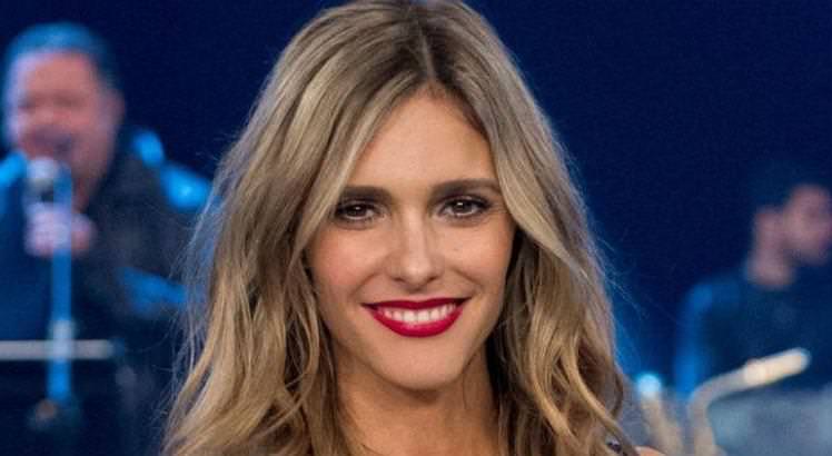 Fernanda Lima rebate internauta que critica ‘Amor & Sexo’ : 'Vaza, Satanás'