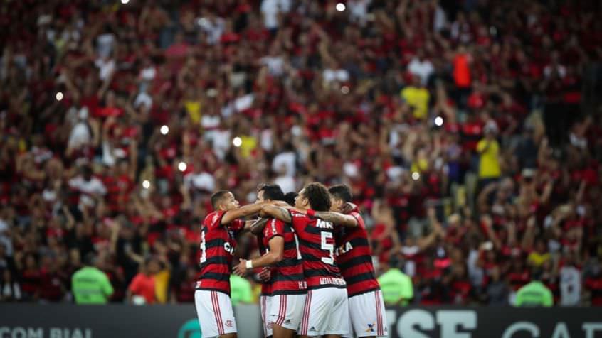 Marlos Moreno e Vitinho se lesionam em treino e podem desfalcar Flamengo