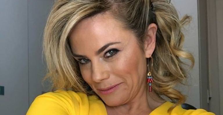 Aos 47 anos, Maria Cândida exibe corpão de biquíni após emagrecer 12 kg