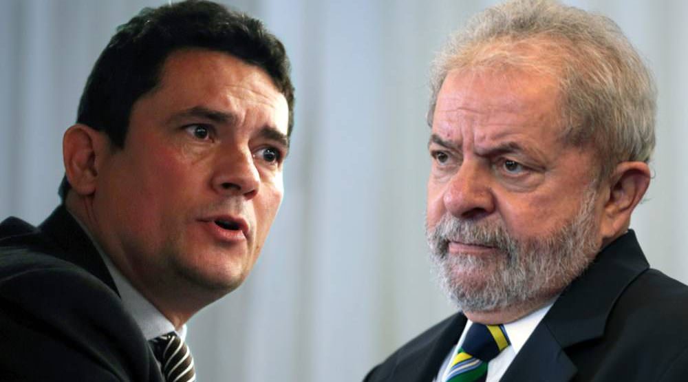 Durante depoimento de Lula, líderes do PT fazem ato contra Sergio Moro