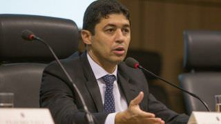 Bolsonaro anuncia que irá manter Wagner Rosário como ministro da CGU
