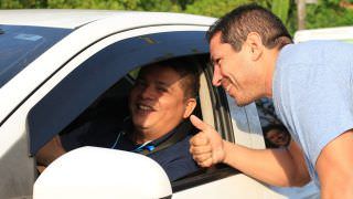 Eleito deputado federal, Marcelo Ramos volta às ruas para agradecer