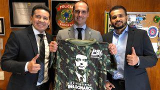 Em Brasília, deputado Péricles entrega pautas do AM a filho de Bolsonaro