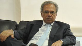 Com o fim do Ministério do Trabalho, Paulo Guedes assumirá 'supersecretaria'