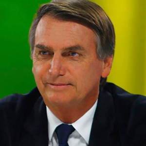 Criticada, posse  de Bolsonaro no Ano-Novo foi ideia de grupo de constituintes
