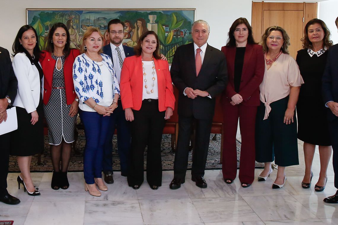 Presidente sanciona leis de proteção às mulheres