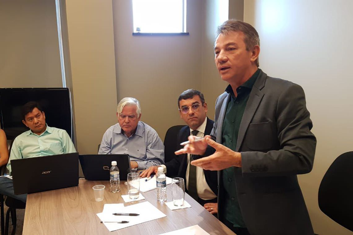 Interventor de Roraima quer extinção de cargos e fusão de secretarias