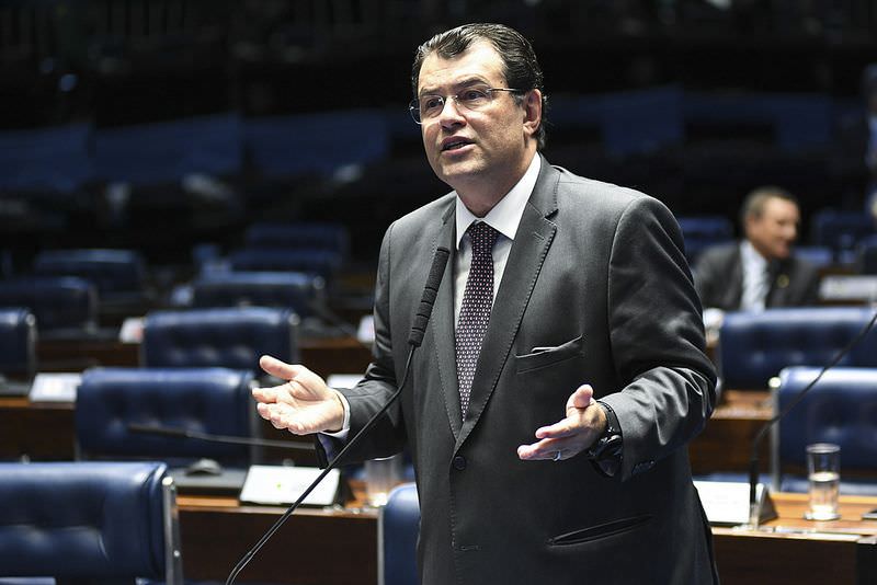 Eduardo Braga é cotado para presidência do Senado Federal