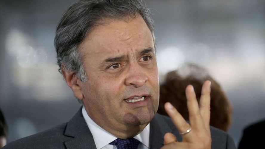 PF cumpre mandados em endereços da família de Aécio Neves em MG