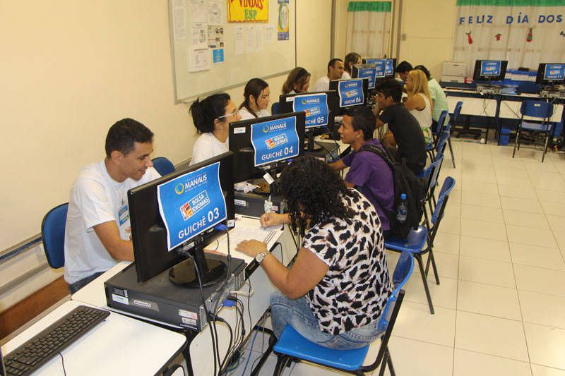 Prefeitura lança Bolsa Idiomas 2019 com 14,9 mil vagas