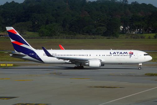 Problema em voo da Latam fecha aeroporto de Confins, em BH