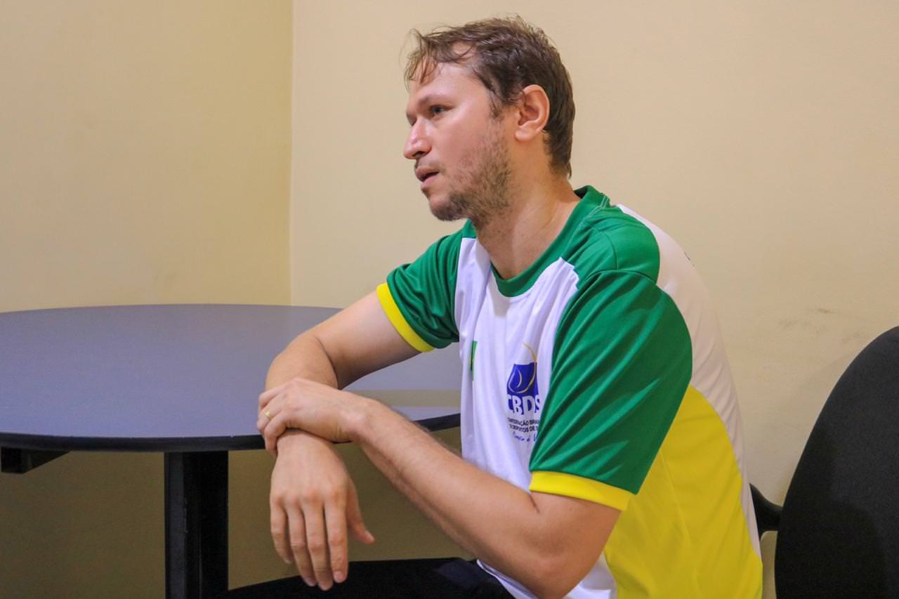 Atleta surdo se prepara para representar Amazonas em mundial de Futsal