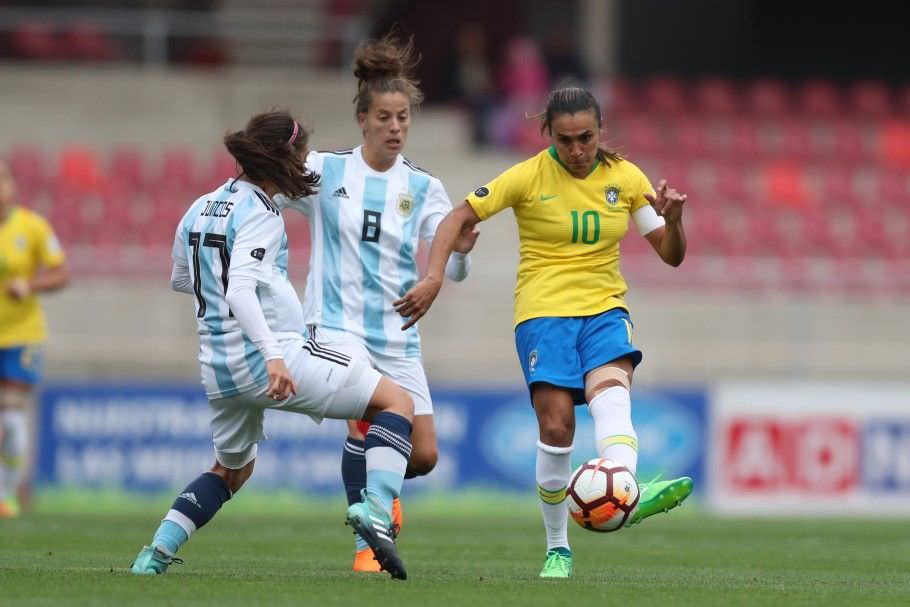 Seleção Feminina é convocada para treinos visando Copa do Mundo