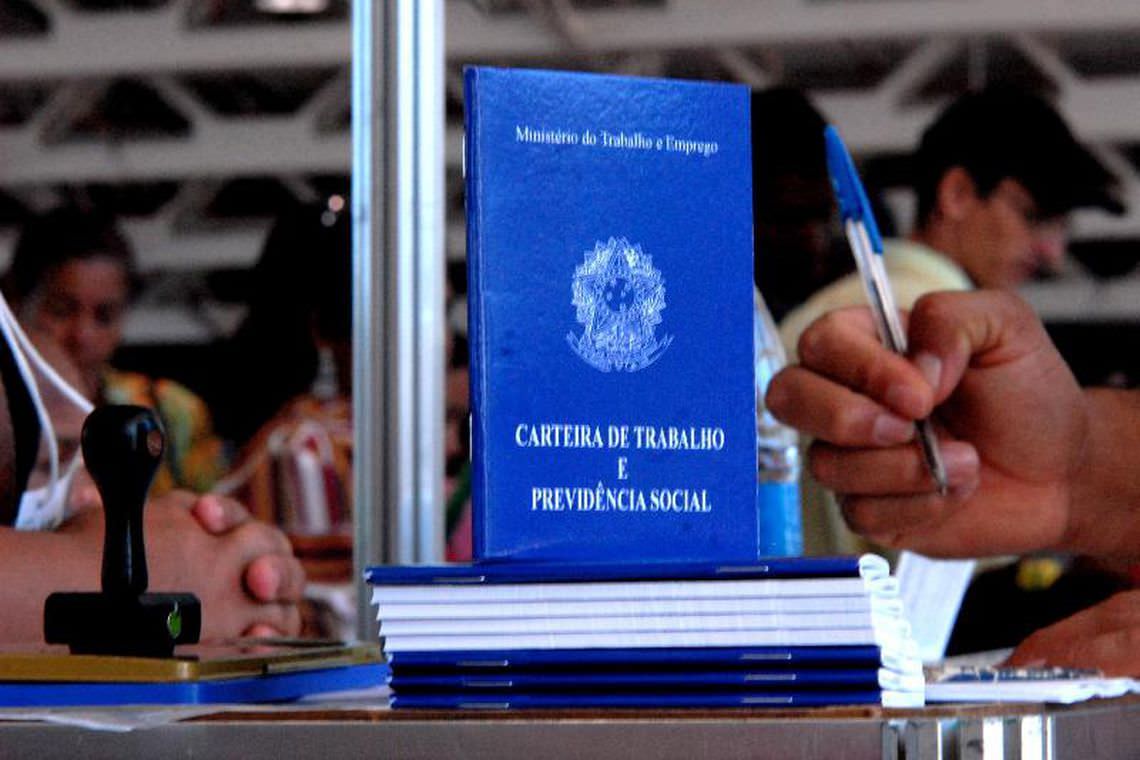 Idosos em situação de miséria só receberão o salário mínimo aos 70 anos