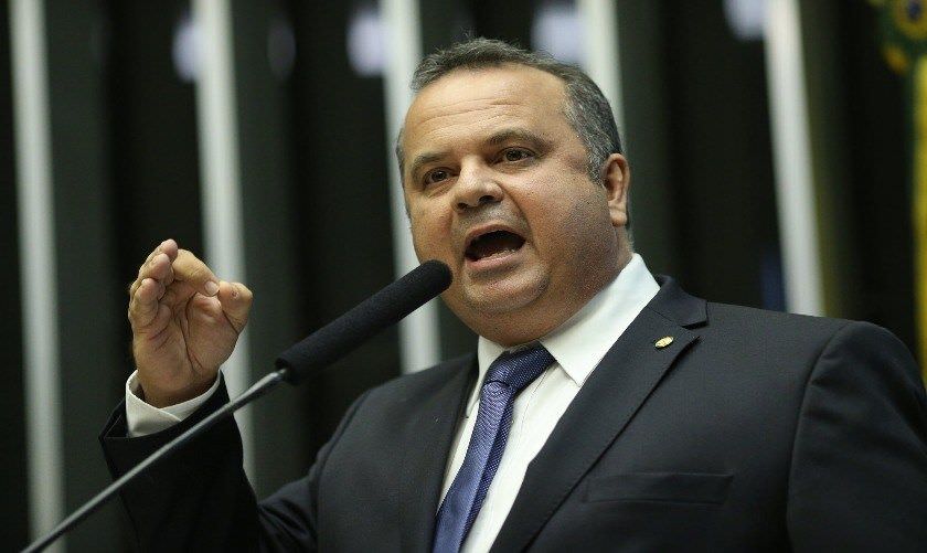 Secretário de Previdência diz que não pode garantir inclusão de militares na reforma