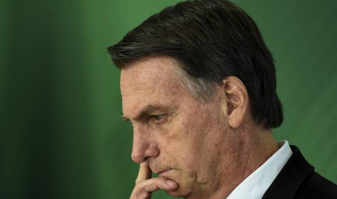 Se for provado que o Flávio errou, ele pagará o preço, diz Bolsonaro