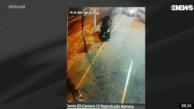 Motorista de aplicativo agride e tenta atropelar esposa