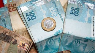 Receita Federal: Nova regra pode encarecer envio de dinheiro ao exterior