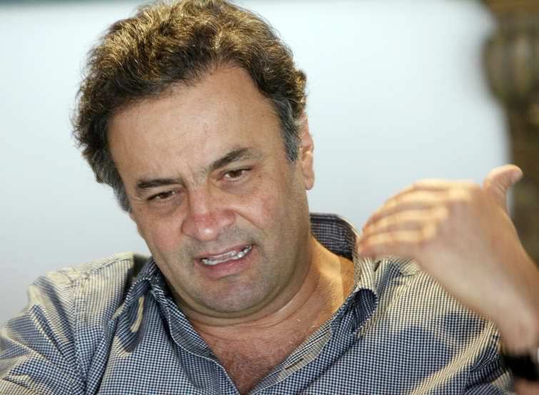 Justiça determina bloqueio de R$ 11,5 milhões em bens de Aécio Neves