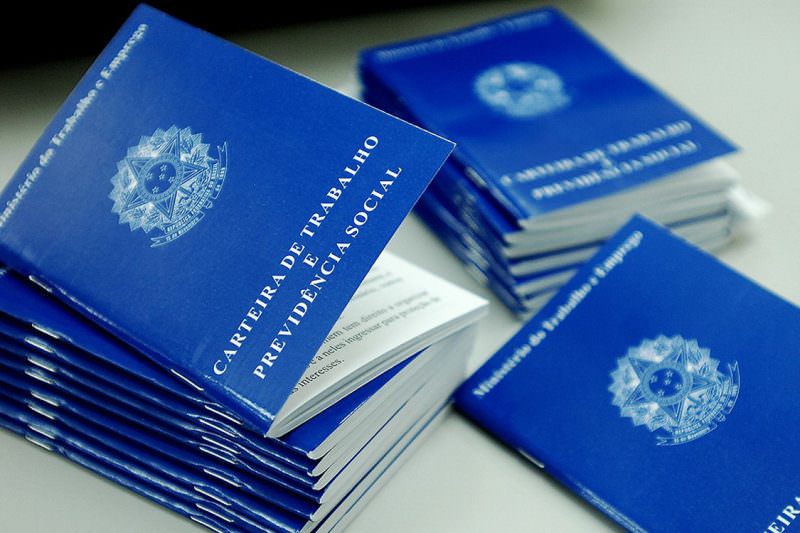 Confira as vagas de emprego disponíveis nesta segunda-feira