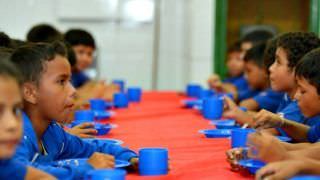 Prefeitura de Jutaí pretende gastar R$ 5,7 milhões com merenda escolar