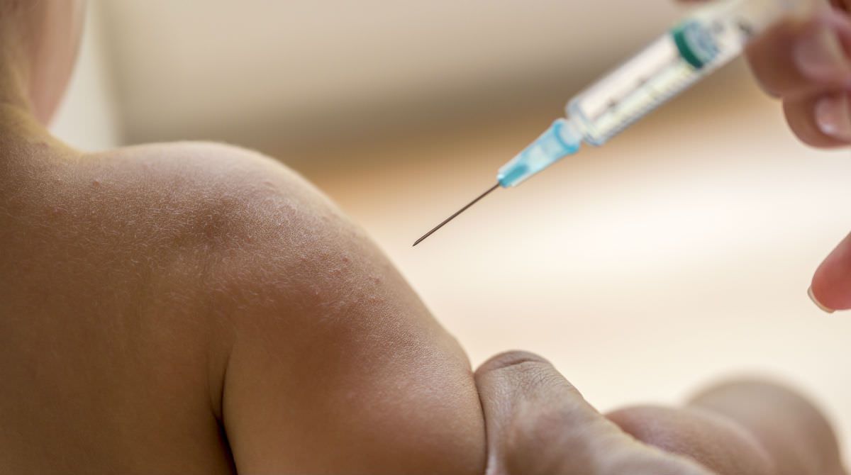 Mãe confessa ter injetado água sanitária em bebê porque não a amava