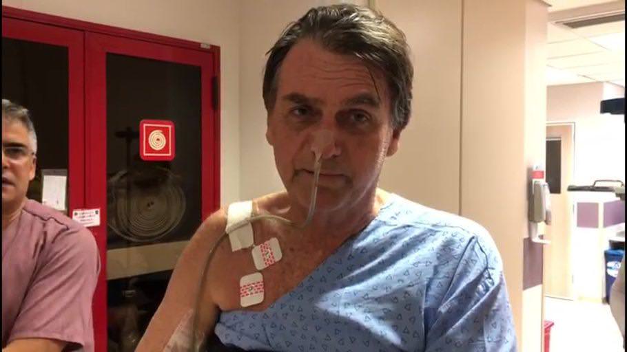 Sem febre, mas ainda sob antibióticos, Bolsonaro inicia dieta cremosa