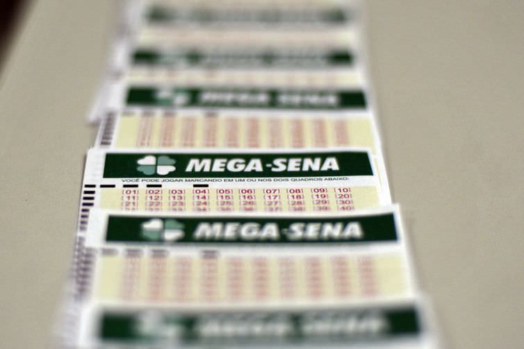 Mega-Sena acumula e prêmio aumenta para R$ 7 milhões