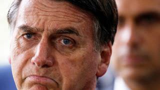 Bolsonaro permanece com quadro clínico estável, diz boletim médico