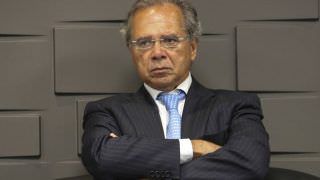 Guedes defende privatizações e diz que a velha política morreu
