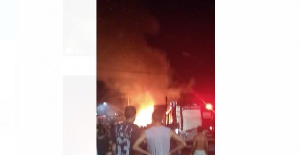 Vídeo mostra desespero de moradores em incêndio no bairro Educandos