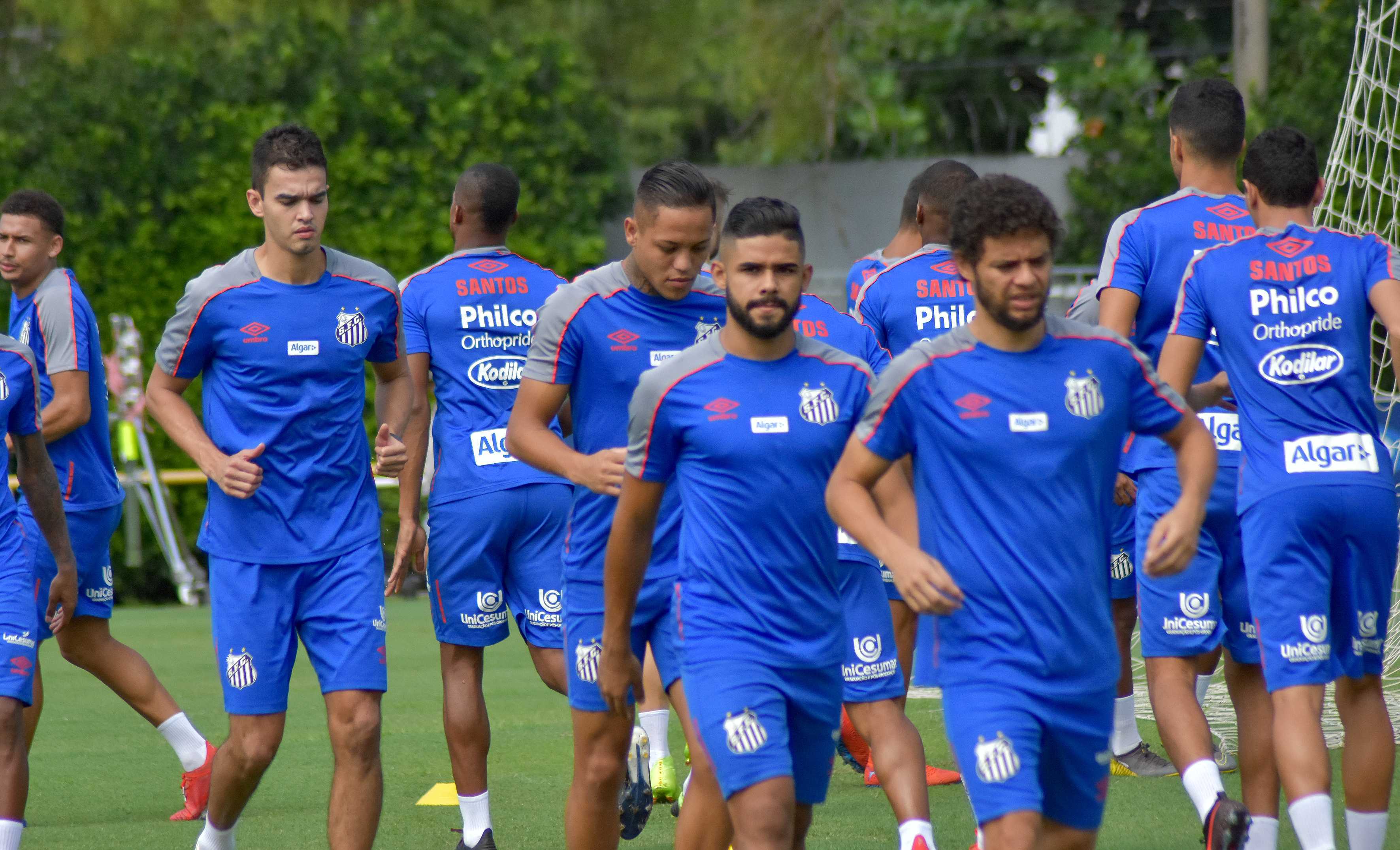 Empate corintiano garante vantagem do mando ao Santos nas semifinais