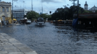 Cheia deve afetar 15 bairros em Manaus, alerta Defesa Civil