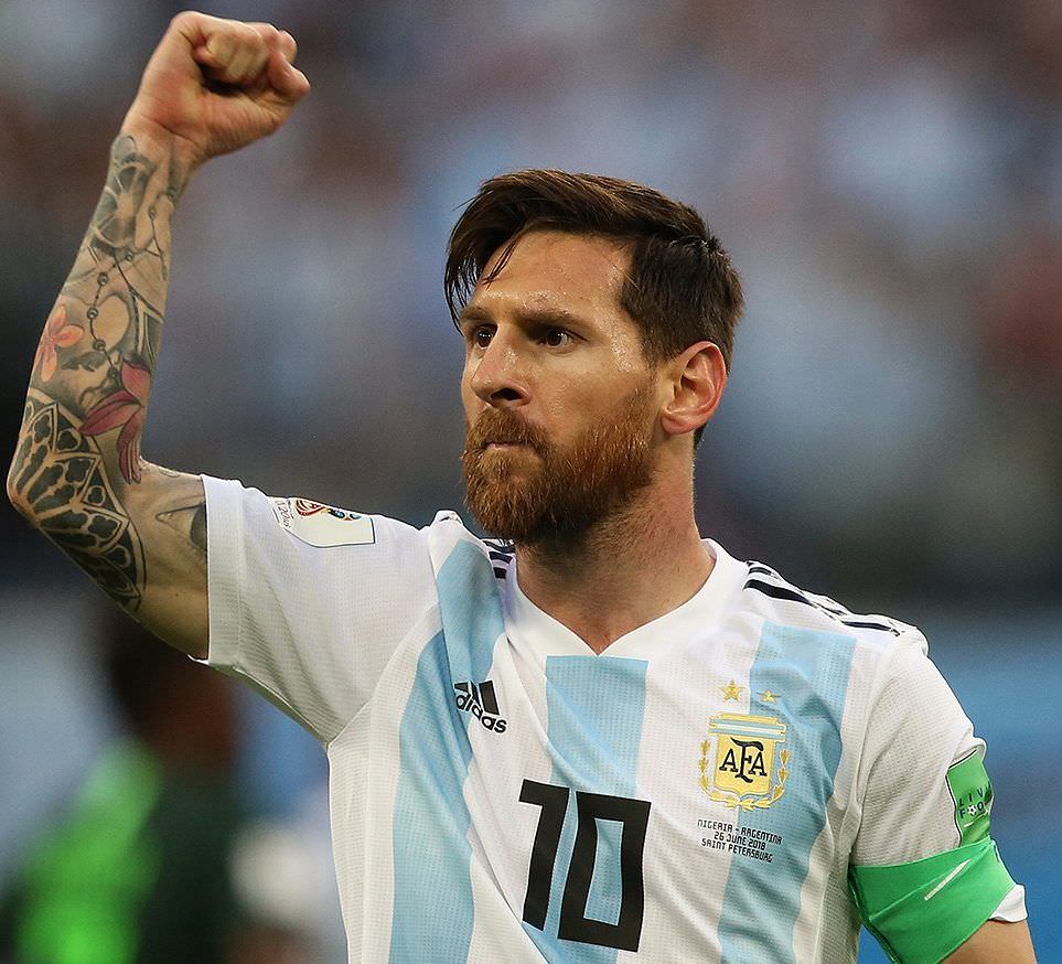 'Nossa geração foi maltratada', diz Messi sobre críticas