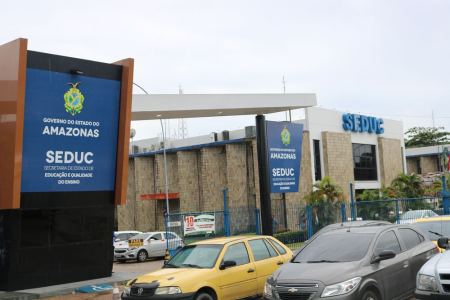 Contracheque de professores do AM aparece sem reajuste e gera revolta