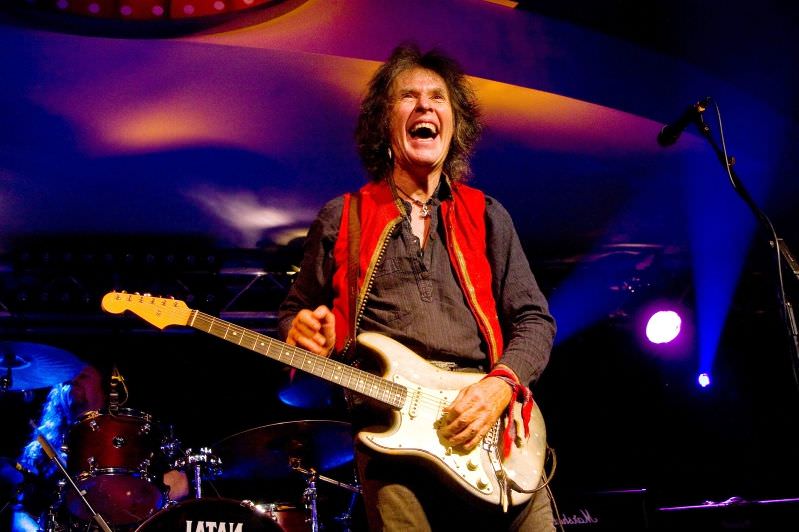 Aos 66 anos, morre Bernie Tormé, ex-guitarrista de Ozzy e Gillan