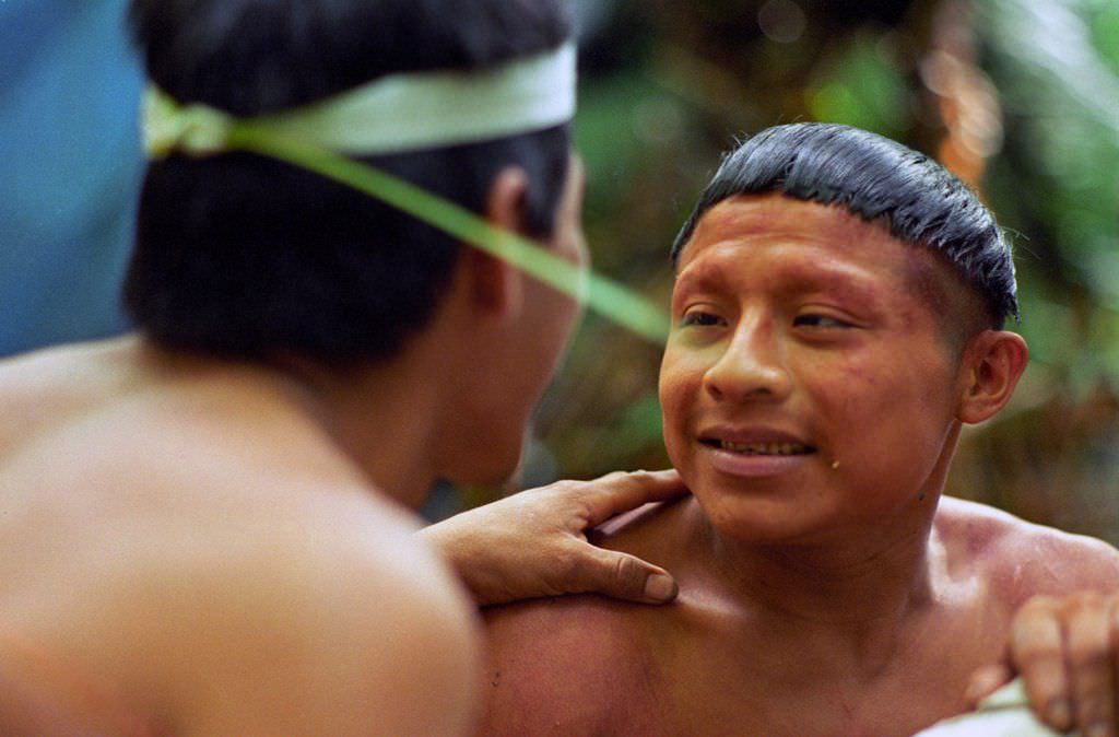 Funai inicia operação para proteger índios isolados sob risco de massacre no Amazonas